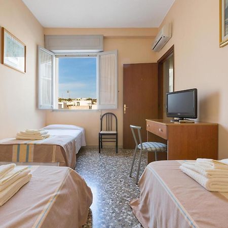 B&B Prima O Poi Parabita Exteriör bild