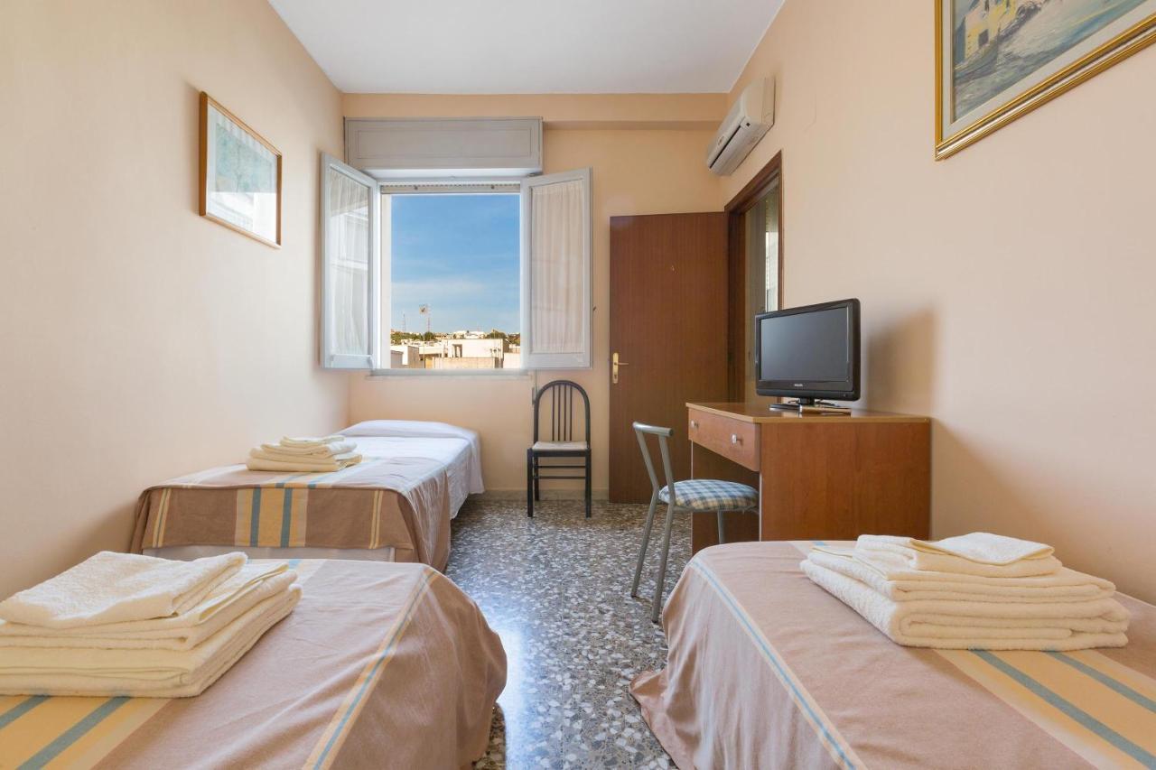 B&B Prima O Poi Parabita Exteriör bild
