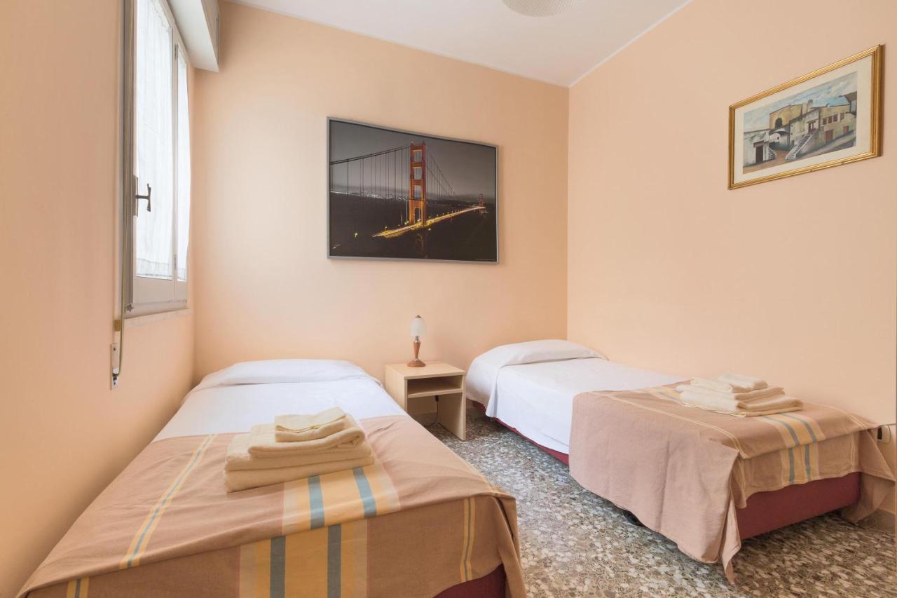 B&B Prima O Poi Parabita Exteriör bild