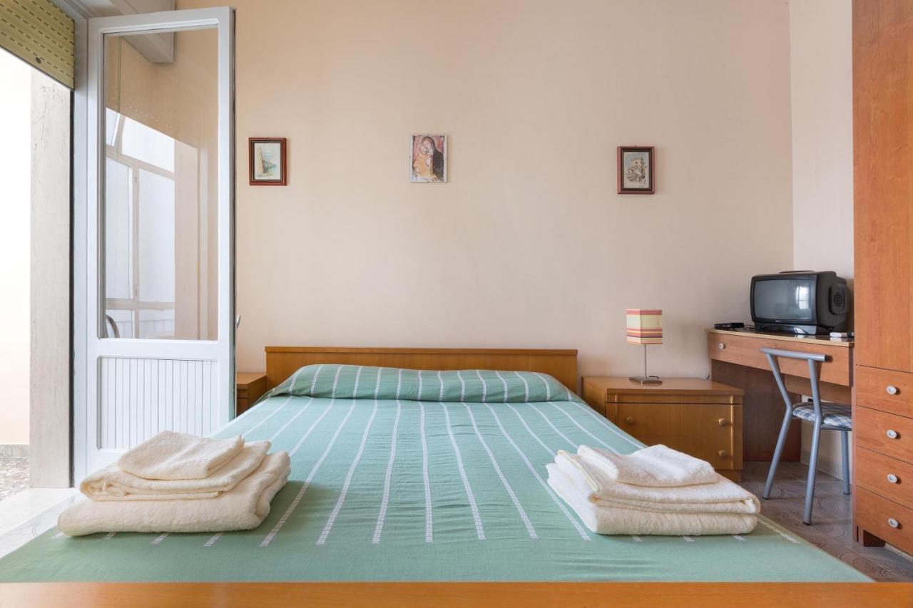 B&B Prima O Poi Parabita Exteriör bild